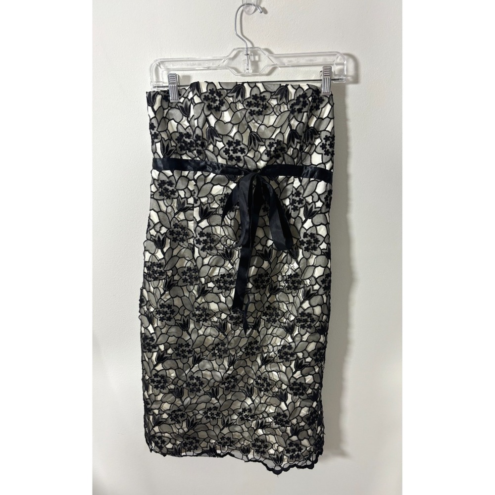 White House Black Market Strapless Lace Cocktail Dress Y2K Vibes Size 8